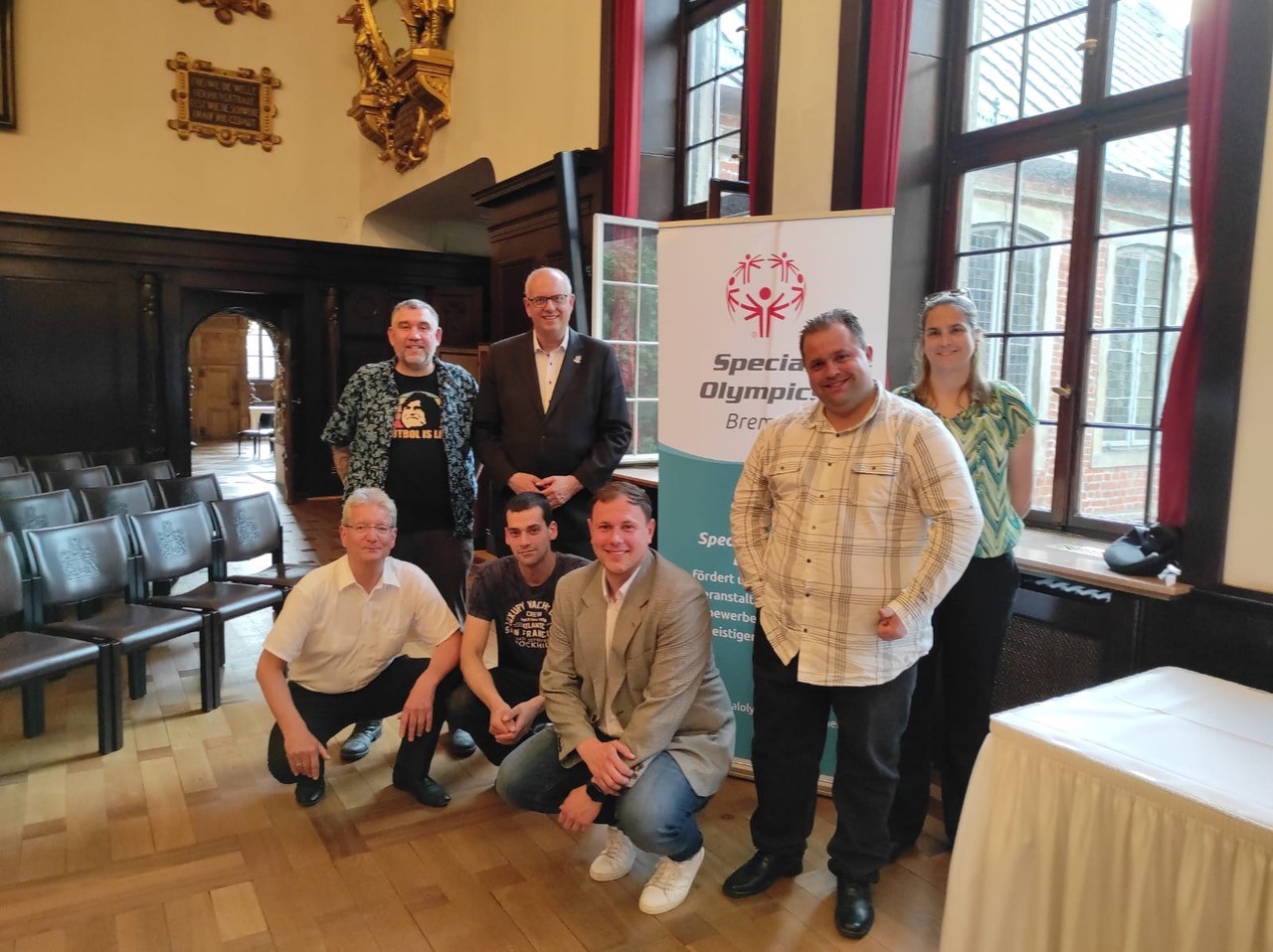 Das Inklusionsfussballteam des ASB Bremen und der SV Hemelingen zu Gast im Rathaus