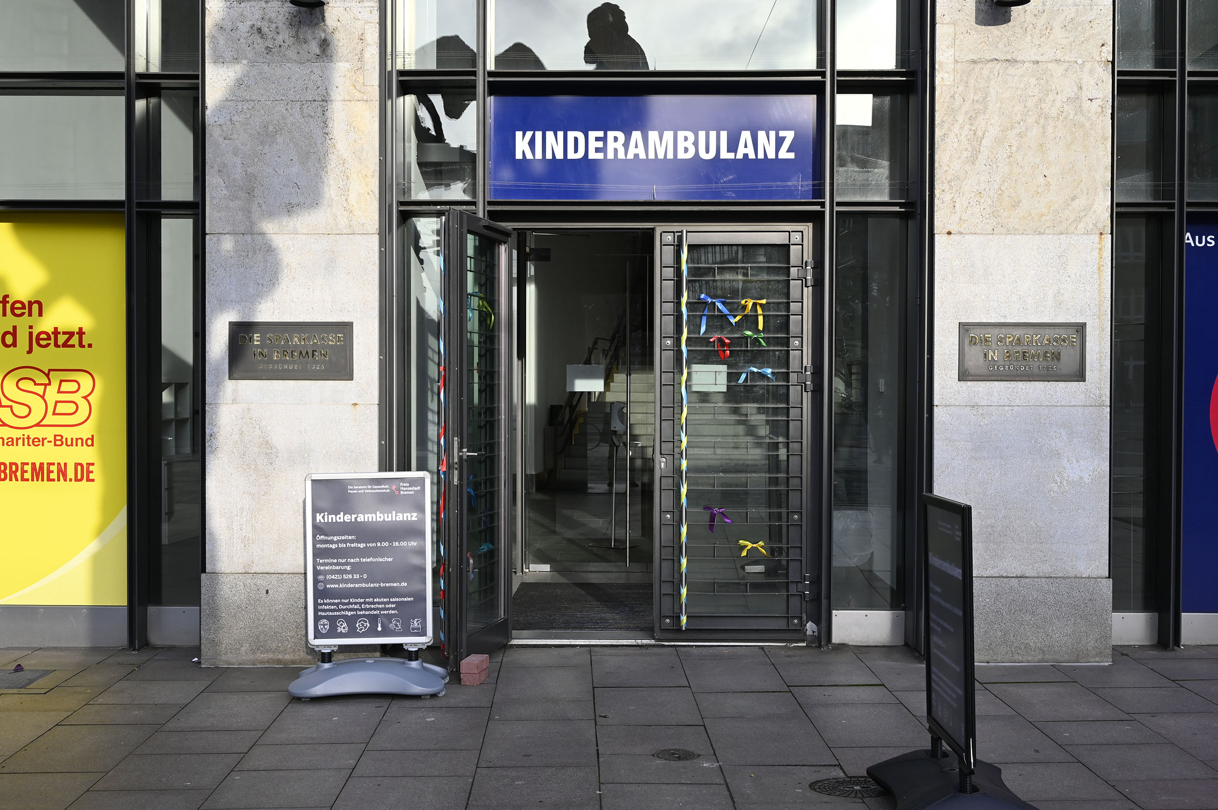 20230110_Kinderambulanz_Eingang.jpg