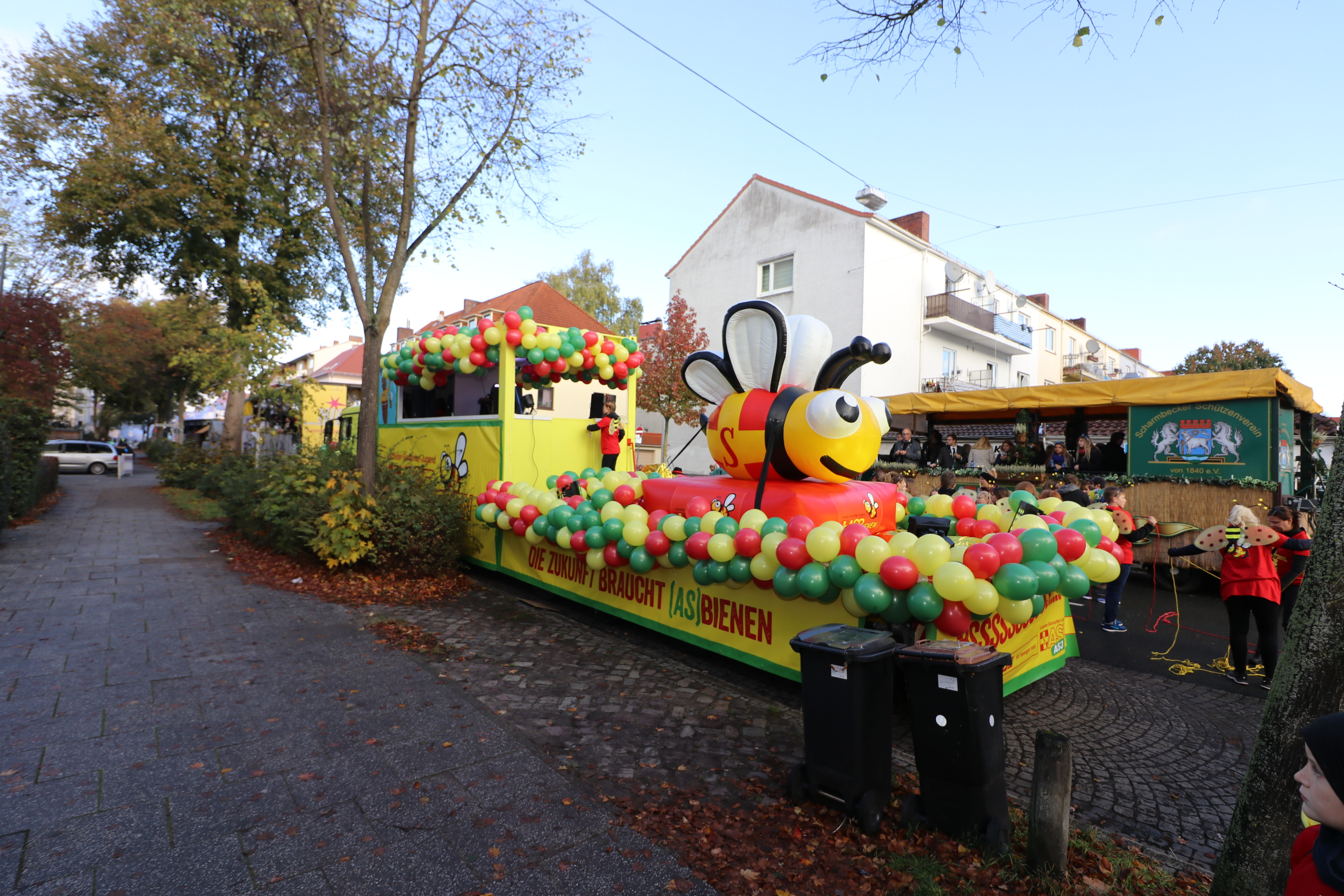 Der ASB beim Freimarktsumzug 2018 durch Bremen