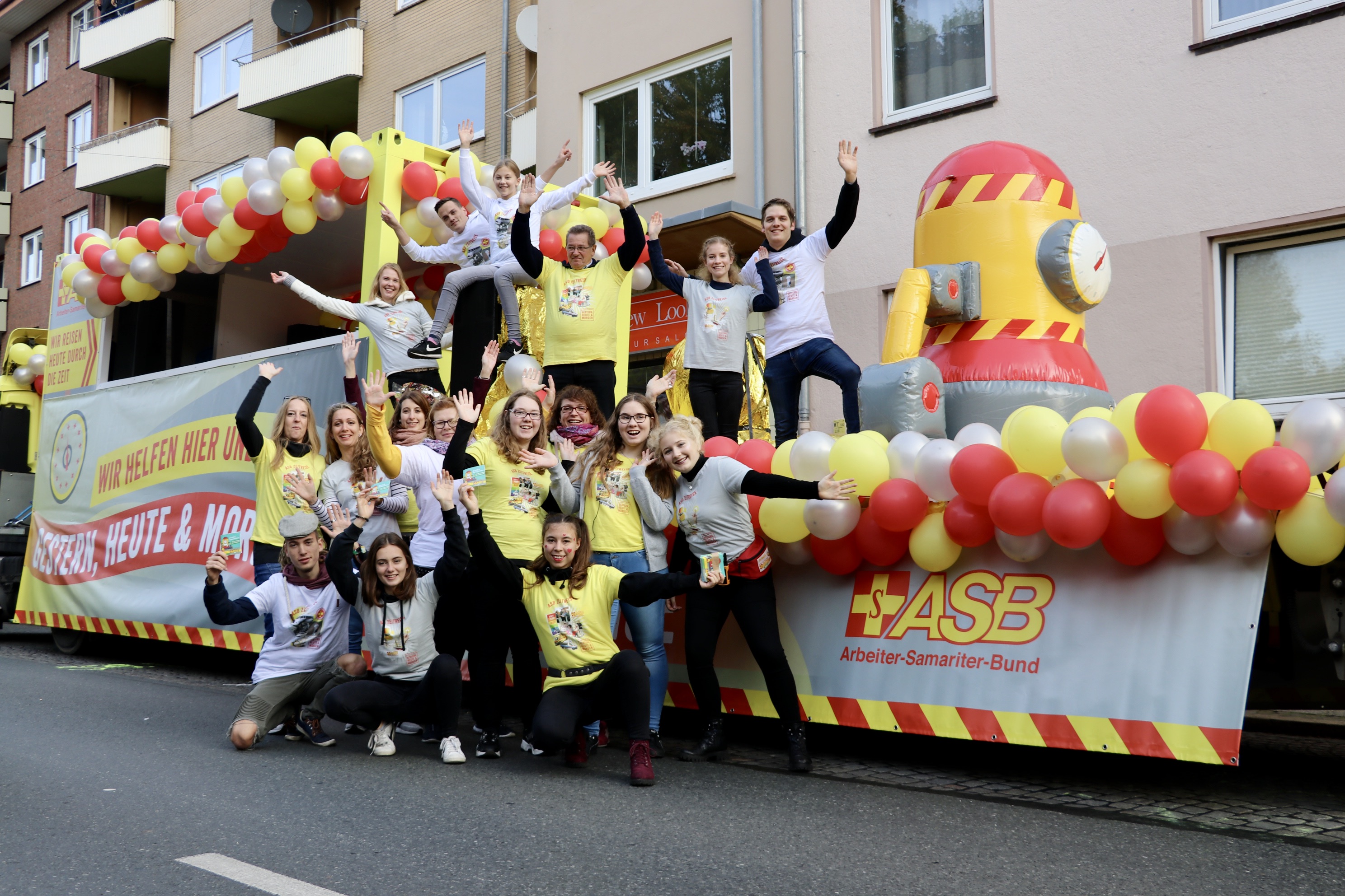 Der ASB beim 52. Bremer Freimarktsumzug 2019