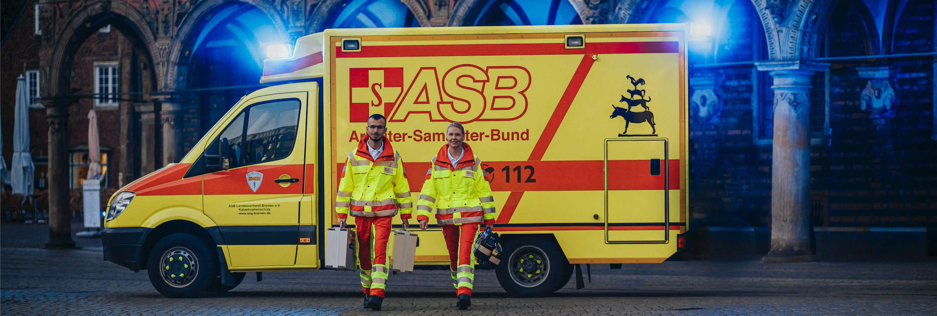 Rettungsdienst-ASB-HB_Rathaus_01.png